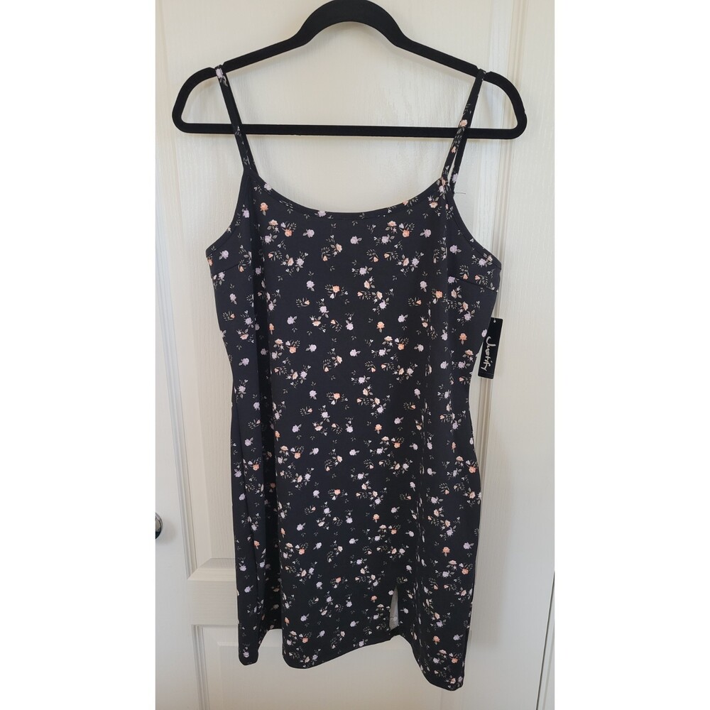 NWT Justify black floral dress